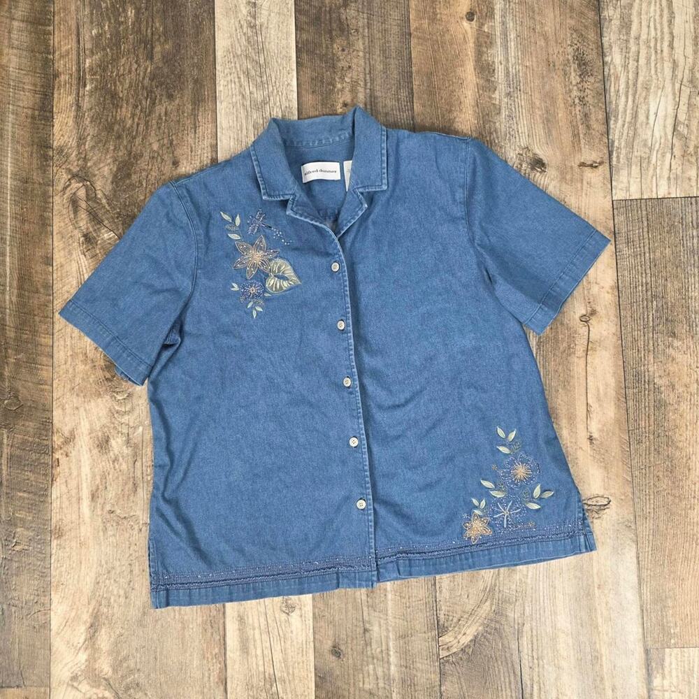 VNT Embroidered Denim Shirt Floral Button Front Cottagecore Grandmacore Size 16